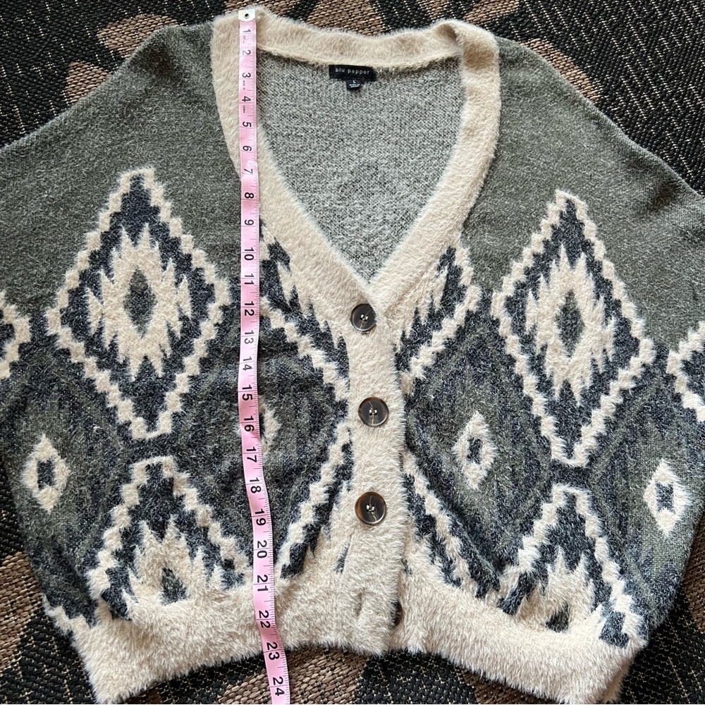 Like New, Soft Aztec Button Up Cardigan - Picture 9 of 9